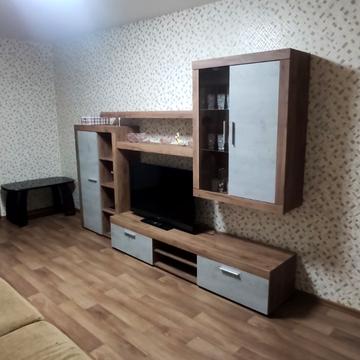 Стадіонний проїзд, 8