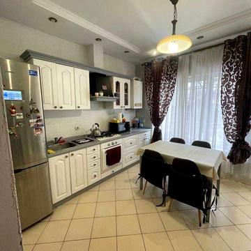 Олексія Вадатурського вул. (Маршала Малиновського)