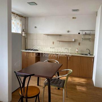 Сухумська вул., 24