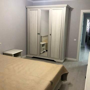 Вячеслава Чорновола просп. (), 16д