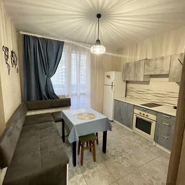 Михайла Грушевського вул., 30в