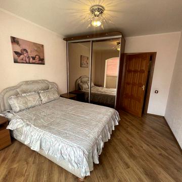 Вишняківська вул., 17