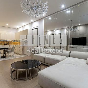 Андрія Верхогляда вул. (Михайла Драгомирова), 17