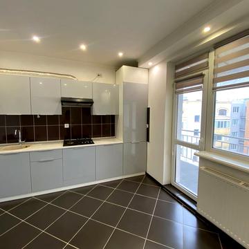 Ольги Кисілевської вул., 37