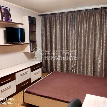 Валентинівська вул., 11