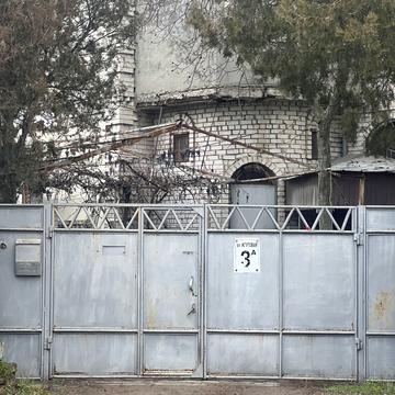 Джгутова вул., 3б