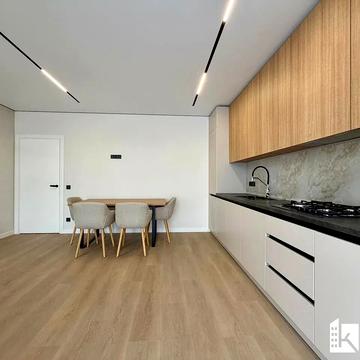 Княгинин вул., (Будинок 12)