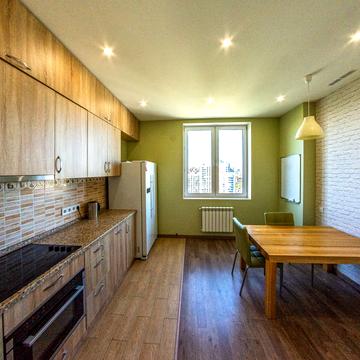 Деміївська вул., 13