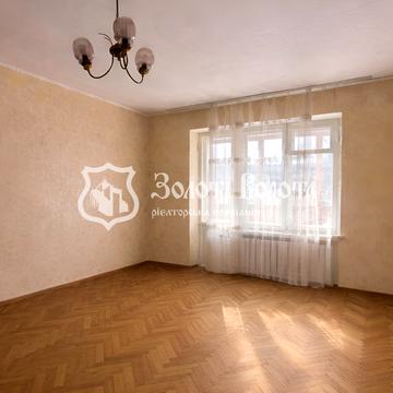 Лесі Українки бульв., 24