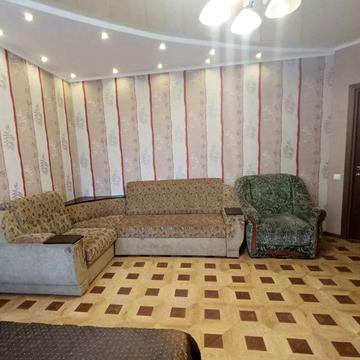 Анатолія Бортняка вул., 5