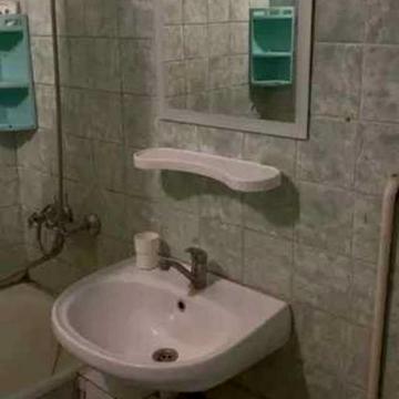 Миколи Василенка вул., 8-Б