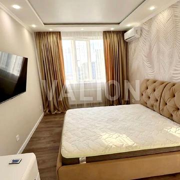 Відродження вул., 3