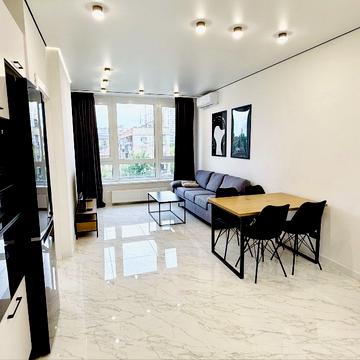 Ужгородський пров., 4/1