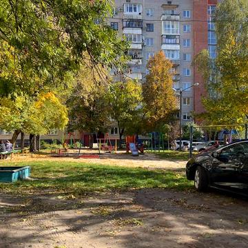 Гетьмана Івана Мазепи вул. (Топольна), 10