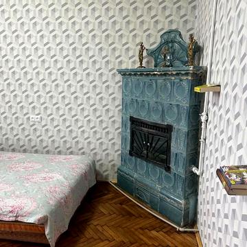 Мирона Тарнавського вул. (Кутузова), 28