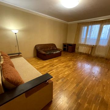 Миколи Бажана просп., 36