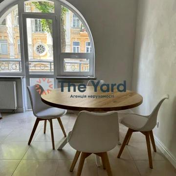 Олександра Кониського вул., 76-78