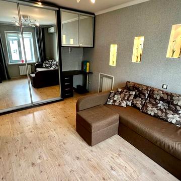 Симиренка вул., 20