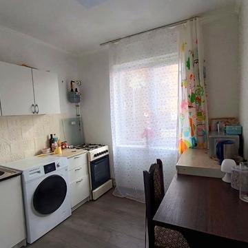 Бориса Тлехаса вул., 81