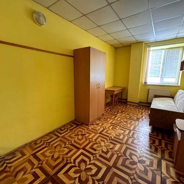 Надрічна вул., 2а