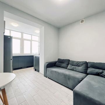 Бакинська вул., 1-Б