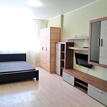 Лобачевського пров., 7