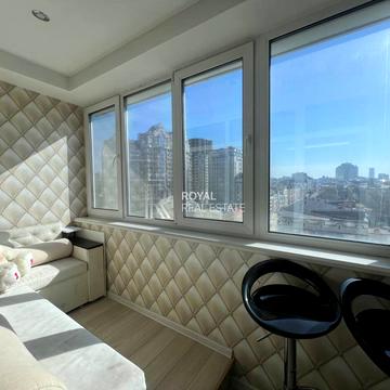 Богдана Хмельницького вул., 39