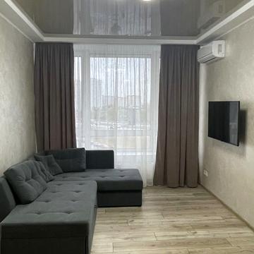 Зарічна вул., 2 к1