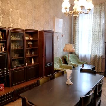 Богдана Ступки вул. (Станіславського), 3