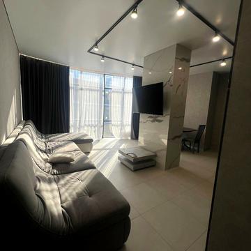 Олегівська вул., 1