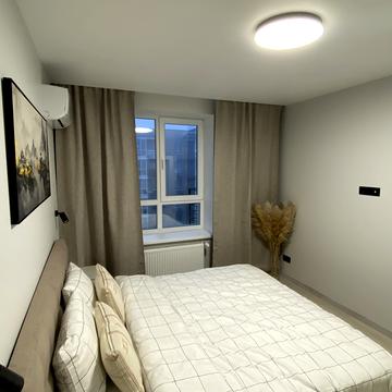 Сімейна вул., 4