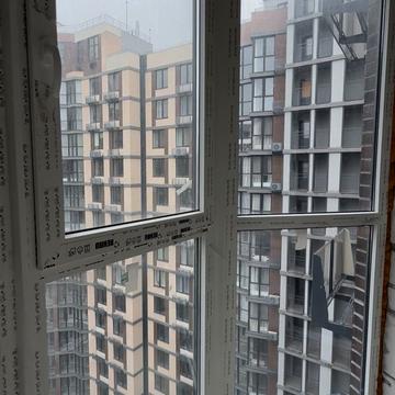 Прохоровська вул., 40