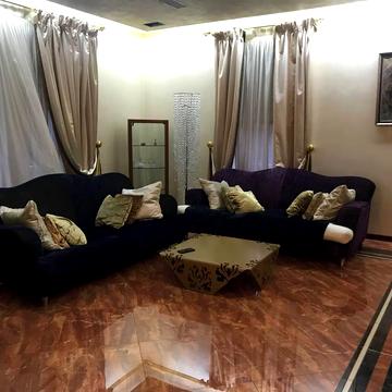 Воздвиженська вул., 21-23