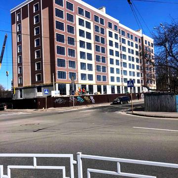 Гетьмана Полуботка вул., 44