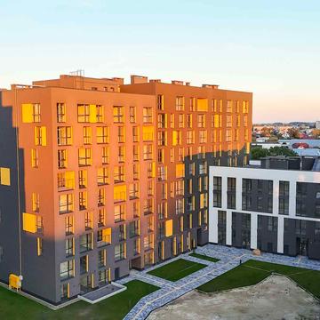 Богдана Хмельницького вул., (ЖК Вежа (будинок 1))