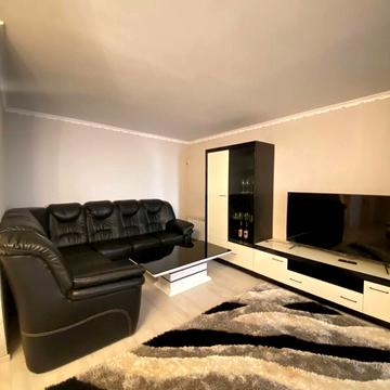 Молодіжна вул., 15/1