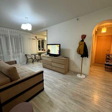 Олександра Поля просп. (Кірова), 96