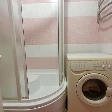 Юності просп., 13