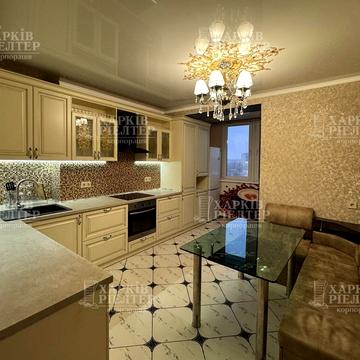 Лисаветинська вул., 1