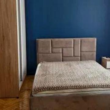 Академіка Володимира Гнатюка вул. (), 12