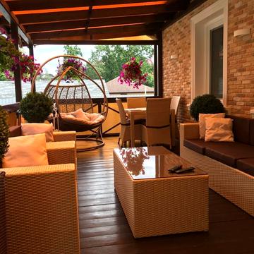 Виговського вул. (Суворова), 2