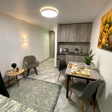 Приміська вул., 26