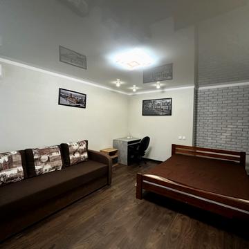 Павленківська пл., 3-Б