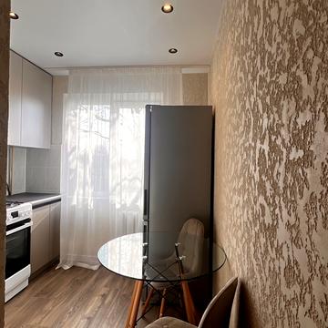 Гагаріна вул., 27