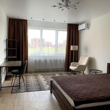 Героїв Крут вул., 6