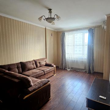 Київська вул., 245