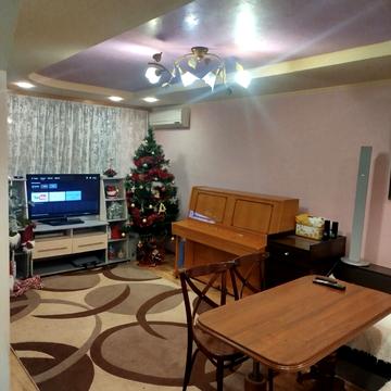 Михайла Грушевського вул., 39