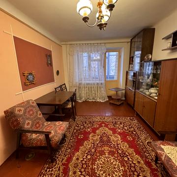 Камянецька вул., 107