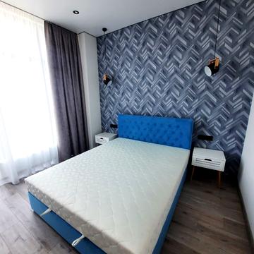 Кучеревського бульв., 1