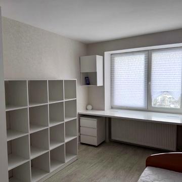 Науки просп. (Леніна), 70